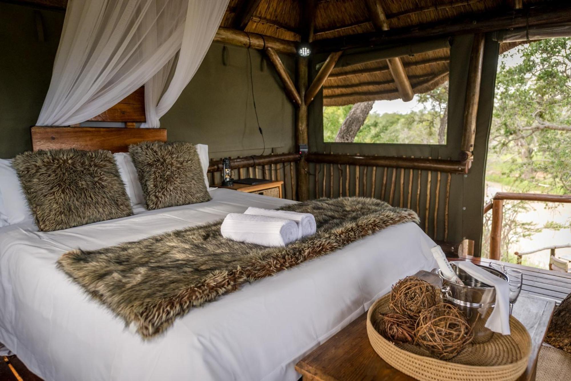 Bushwa Private Game Lodge Vaalwater Exterior foto